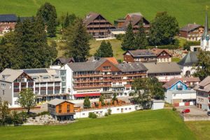 Tennis-Camp-Schweiz-Hotel-Hirschen-1