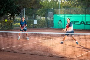 Tennisferien-Italien-Quellenhof-Luxury-Resort-Tennis