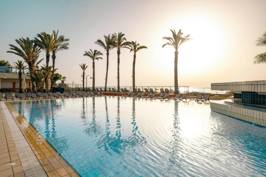 Qawra Palace Resort and Spa, Pool 2, Malta