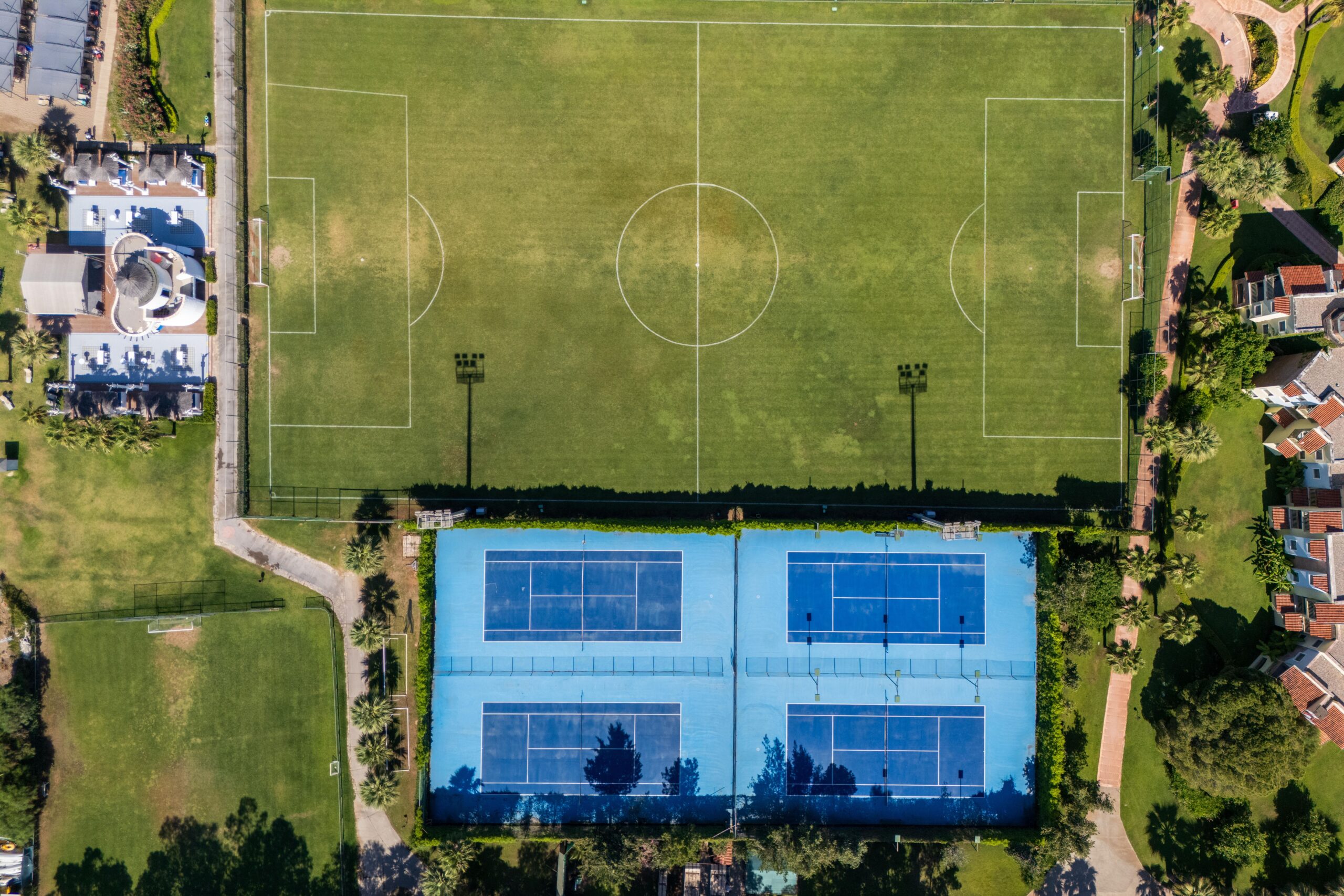 Limak Arcadia, Tuerkei, Fussballfeld, Luftbild