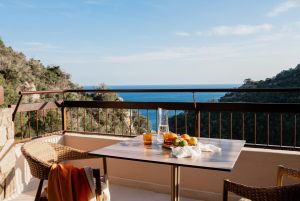 Tennis-Holidays-Spain-mainland-Zel-Costa Brava-balcony-scaled